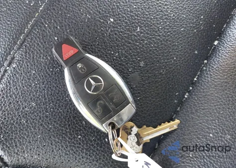 2015 Mercedes-Benz Ml 350 z USA, uszkodzony, nr VIN 4JGDA5JB6FA483228